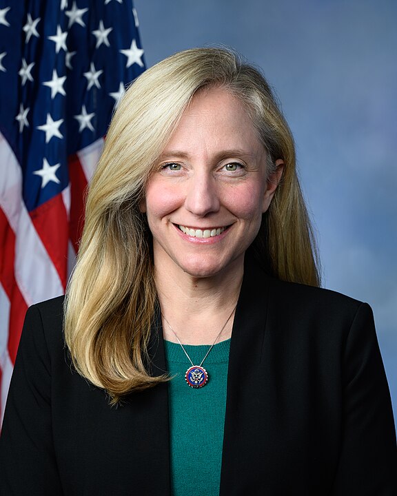 众议员阿比盖尔·斯潘伯格 (Abigail Spanberger) 的照片